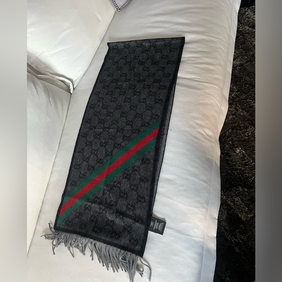 Gucci Men's Scarf - Picture 7 of 7